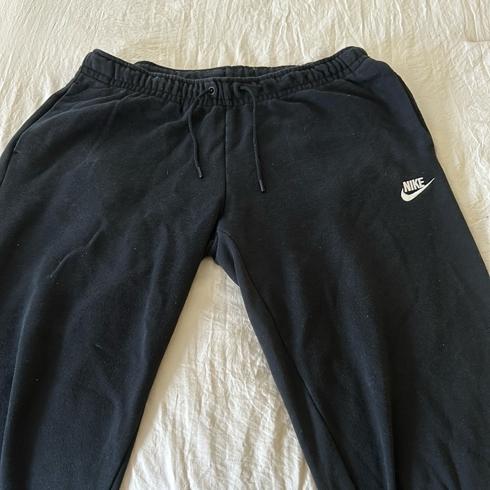 nike joggers